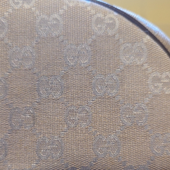 Gucci Beige and Brown Sholder Bag - Picture 4 of 15